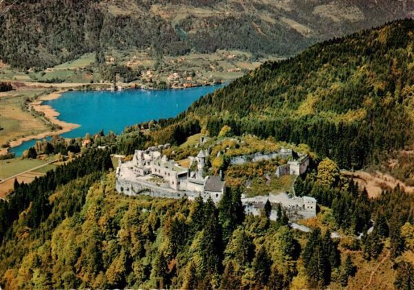 Ossiach Ossiachersee Kaernten AT Ruine Landskron