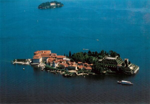 Isola Madre Stresa Borromeo Lago Maggiore IT Veduta aerea dell Isola Bella e del