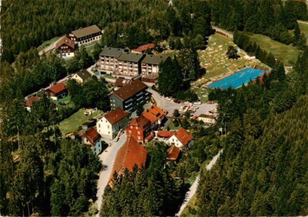 Braunlage Teilansicht mit Freibad