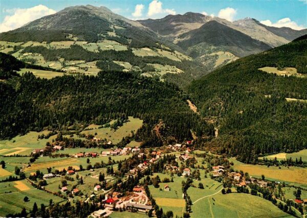 Simmerlach Kaernten AT Fliegeraufnahme