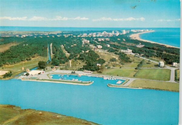 Lignano Riviera IT Darsena Marina Uno dall aereo