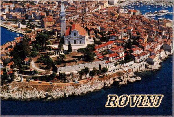 Rovinj Rovigno Istrien Croatia Altstadt Kirche Hafen