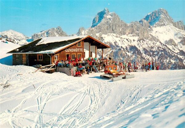 Tannheimertal Tirol AT Neunerkoepfl mit Haller Schrofen Schartschrofen Rote Flue