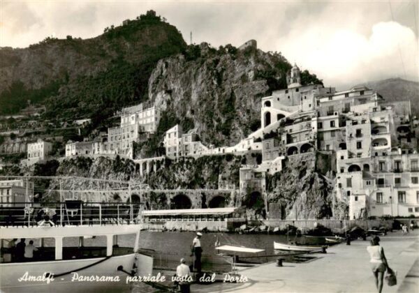 Amalfi Campania IT Panorama parziale visto dal Porto