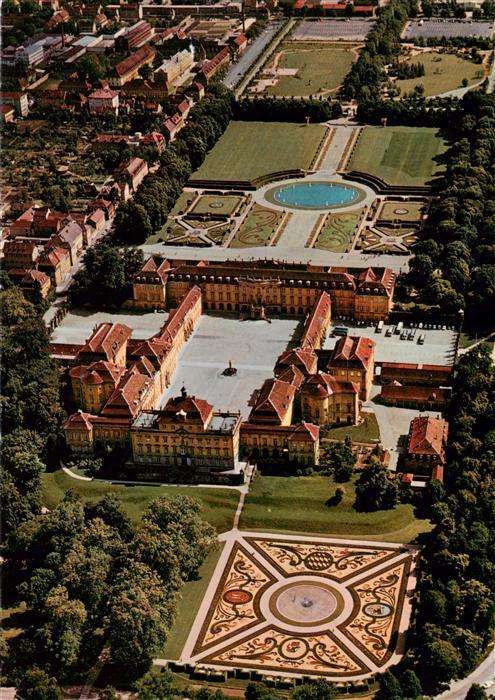 Ludwigsburg  BW Schloss mit Gartenschau Bluehendes Barock
