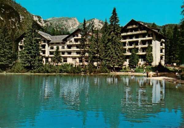 Pustertal Suedtirol IT Hotel Pragser Wildsee