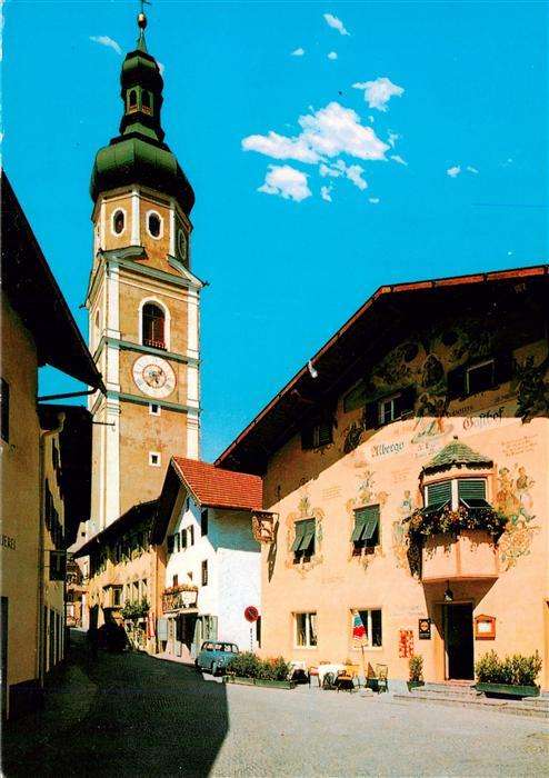 Kastelruth Suedtirol Oswald von Wolkenstein-Strasse Ortszentrum Kirche Albergo G
