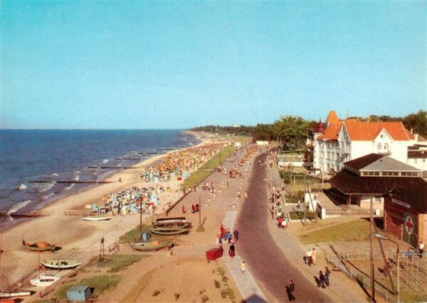 Kuehlungsborn Ostseebad Strandpromenade