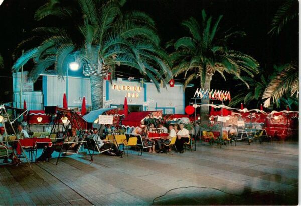 Loano Liguria IT Notturno dehors Florida