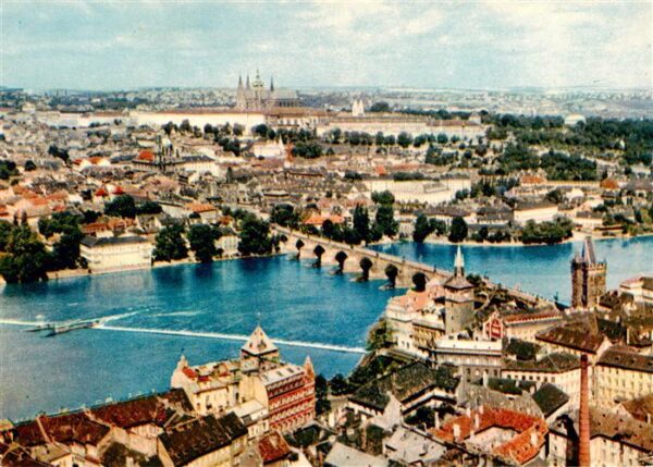 Praha Prahy Prague Stadtpanorama Prager Burg Karlsbruecke und Kleinseite