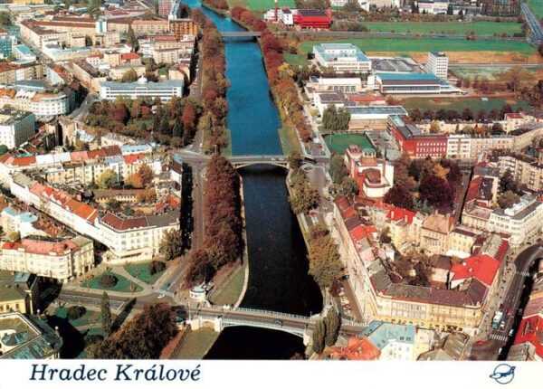 Hradec Kralove Koeniggraetz CZ Mosty Prazsky Tyrsuv a vzadu Labsky