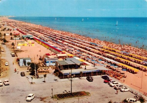 Riccione Rimini IT Lungomare e spiaggia Riviera Adriatica