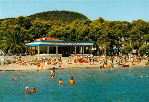 Palma-Nova Palma de Mallorca ES Detalle de la playa Restaurante