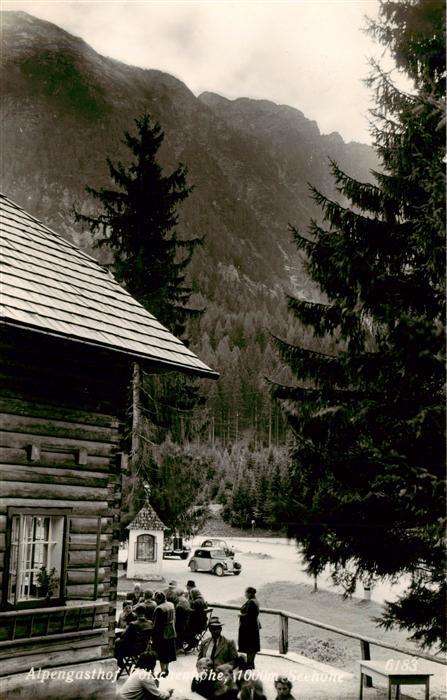 Poetschenhoehe 1000m Altaussee Steiermark AT Alpengasthof