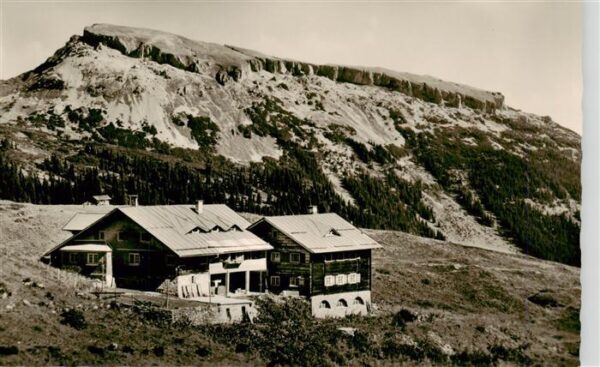 Schwarzwasserhuette 1651m Vorarlberg AT mit Hoch Ifen