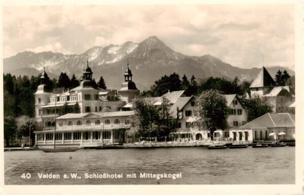 Velden  Woerthersee AT Schlosshotel mit Mittagskogel