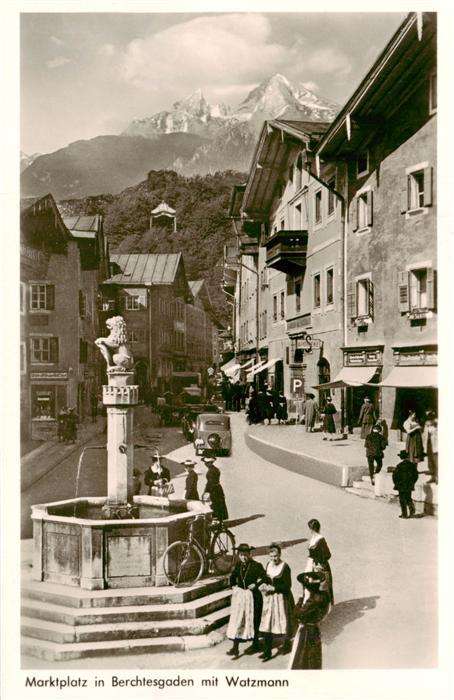 BERCHTESGADEN Marktplatz Brunnen Blick zum Watzmann