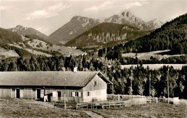 Wertach Bayern Ellegg-Hoehe Blick zum Aggenstein