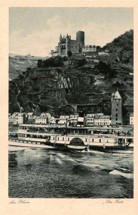 St Goarshausen Rhein Blick ueber den Rhein zur Burg Katz Rheindampfer