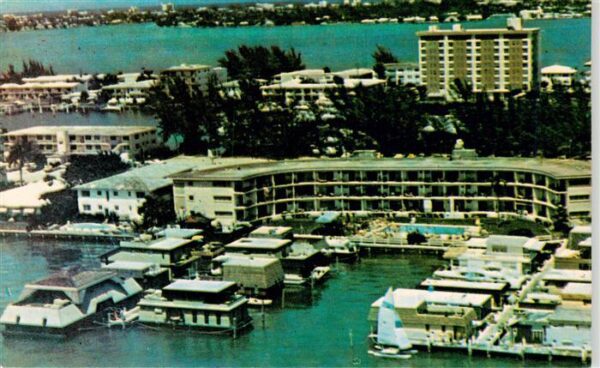 Miami Beach Harbour West Yacht Club aerial view