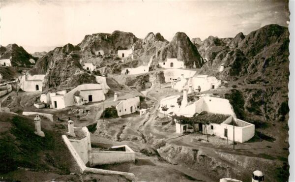 Guadix Andalucia ES Vista de cuevas