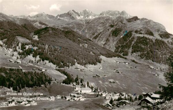 Soelden  oetztal AT Panorama Blick ins Tal gegen Grieskogel und Kreuzkogel oetzt