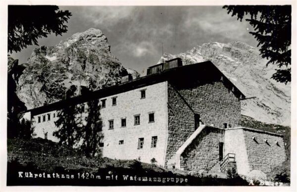 BERCHTESGADEN Kuehrointhaus mit Watzmann