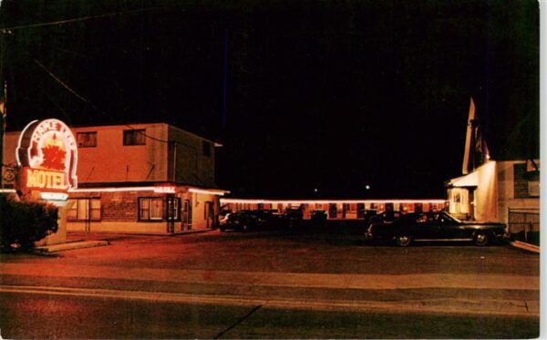 Ontario  Canada Maple Leaf Motel at night