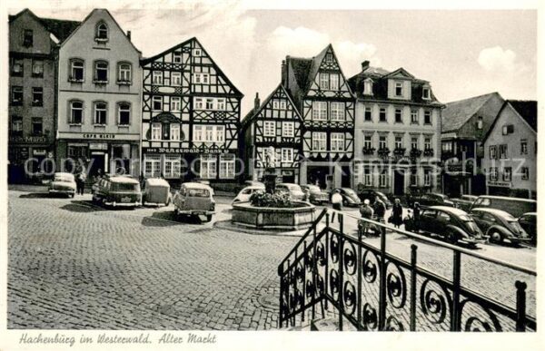 Hachenburg Westerwald Alter Markt Fachwerkhaeuser Autos