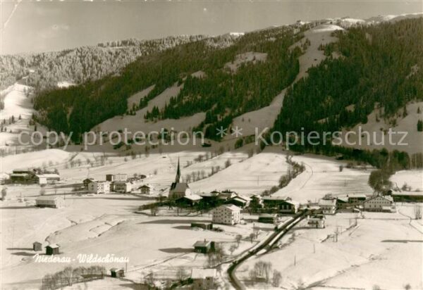 Niederau Wildschoenau AT Gesamtansicht Winter Schnee