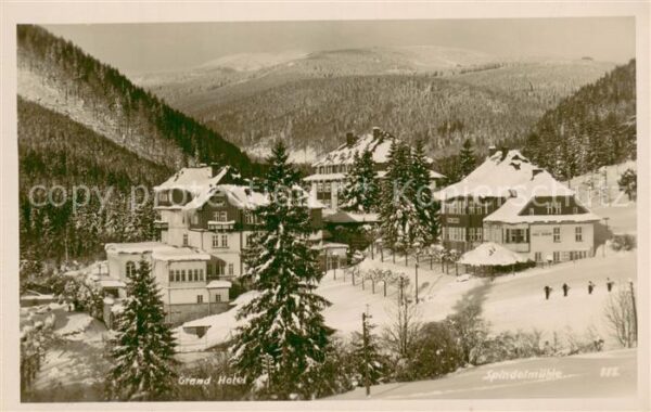 Spindelmuehle Riesengebirge Spindleruv Mlyn CZ Grand Hotel Aussenansicht Winter