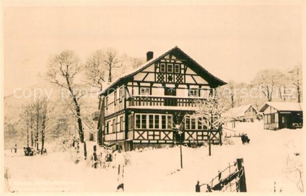 Doerrenbach Privatpension Campingplatz Winter Schnee Fachwerkhaus