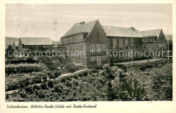 Eschershausen Holzminden Wilhelm-Raabe-Schule m. Raabe-Denkmal