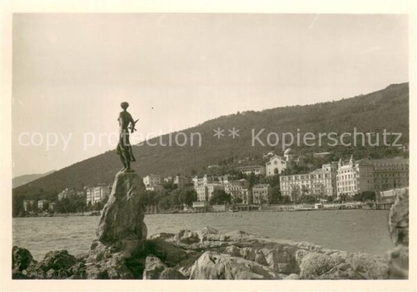 Opatija Abbazia Wahrzeichen Maedchen mit Moewe
