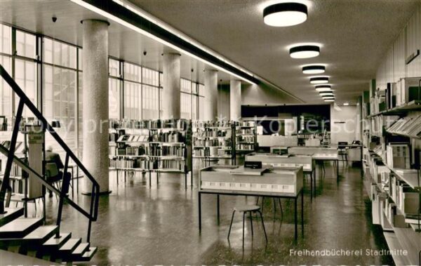 Dortmund Haus der Bibliotheken Freihandbuecherei Stadtmitte Innenraeume
