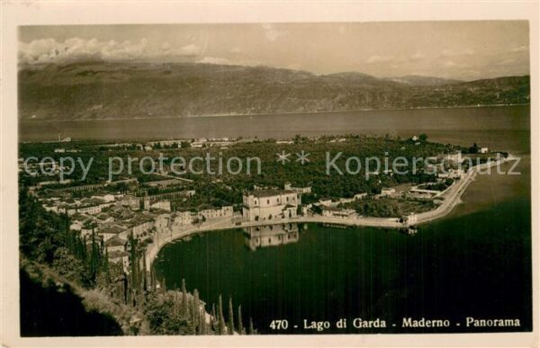 Maderno Lago di Garda IT Fliegeraufnahme Panorama