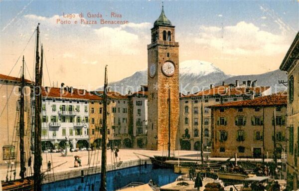 Riva  del Garda IT Porto e Piazza Benacense
