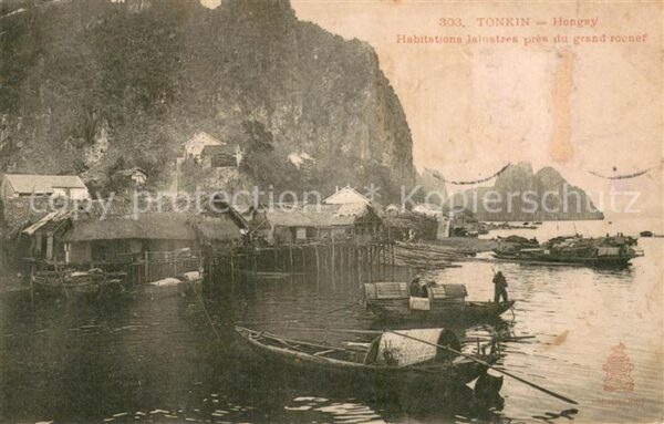 Tonkin Vietnam Habitations lalustres pres du grand rochef