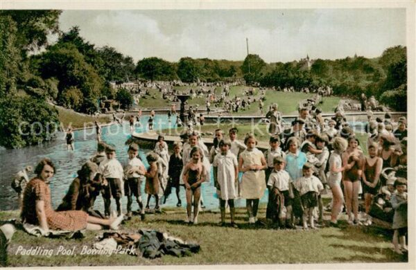 London  UK Paddling Pool - Bowling Park