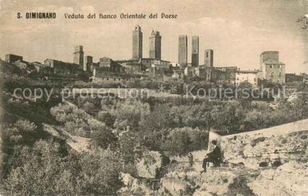 San Gimignano Toscana IT Veduta del fianco Orientale del Paese
