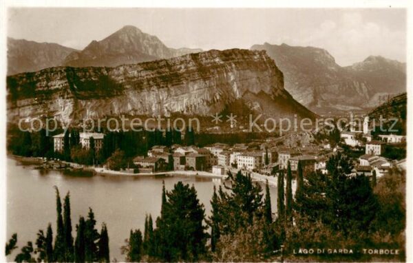 Torbole Lago di Garda IT Teilansicht m. See