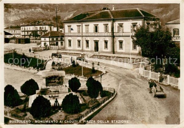 Bussoleno Turino IT Monumento el Caduti e Piazza della Stazione