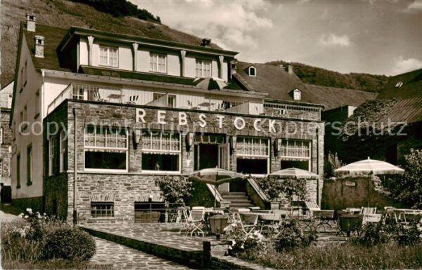 Cochem Mosel Gaststaette Zum Rebstock Aussenansicht m. Terrasse