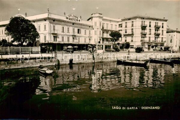 Desenzano  del Garda Patie am See
