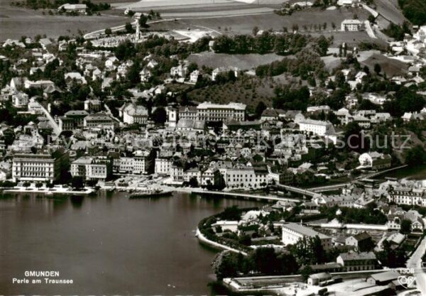 Gmunden Traunsee Fliegeraufnahme
