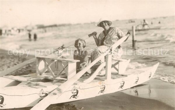 Viareggio Toscana IT Am Strand Boot