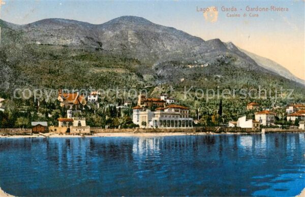 Gardone Riviera di Garda IT Casino di Cura Ansicht vom See aus