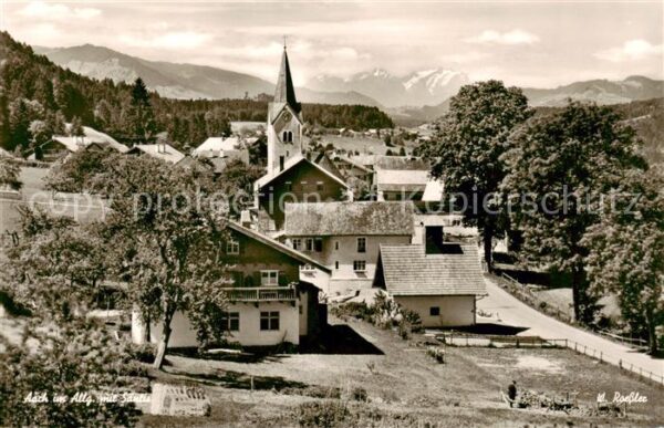 Aach Oberstaufen Allgaeu Ortsmotiv mit Kirche Blick gegen Saentis