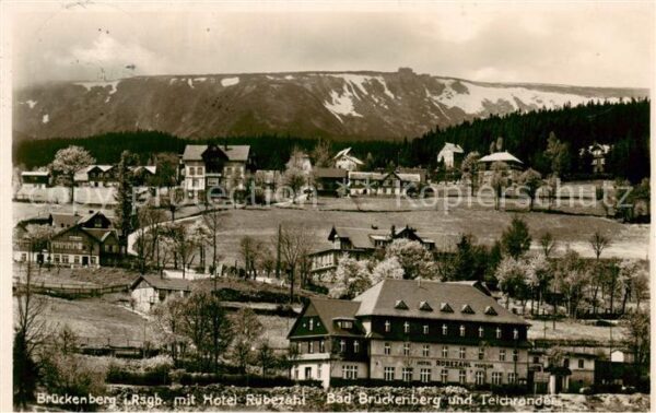 Brueckenberg Krummhuebel Riesengebirge PL mit Hotel Ruebezahl und Teichraendern