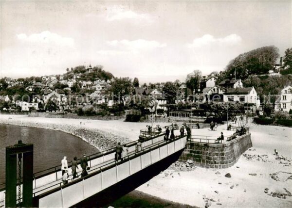 Blankenese Hamburg Landungsbruecke Op’n Bull'n